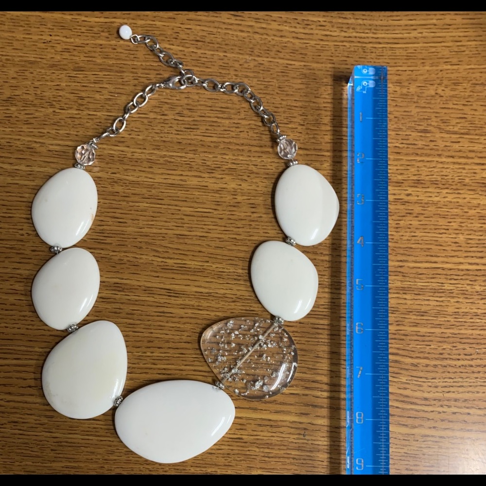 Vintage acrylic stone necklace